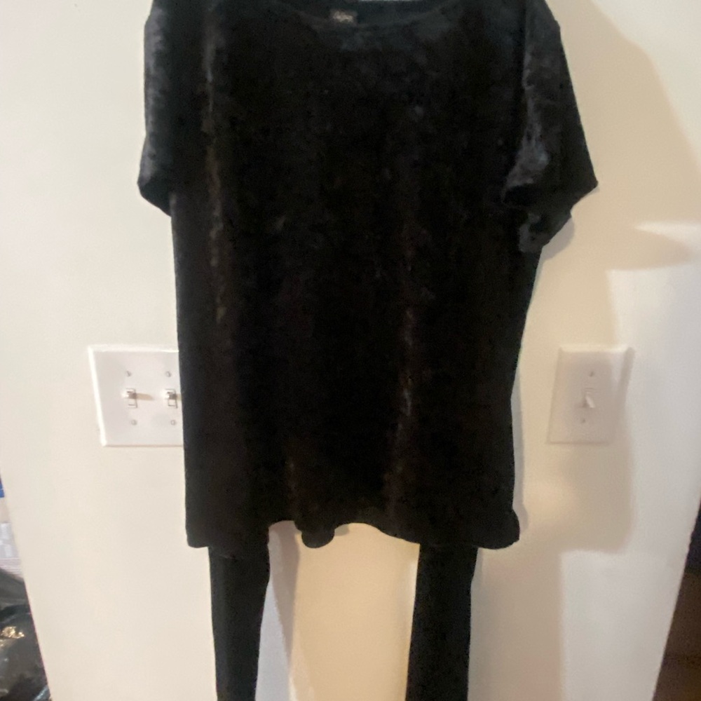 Black Velvet Top and Pants Set Pants are m & the top is lg